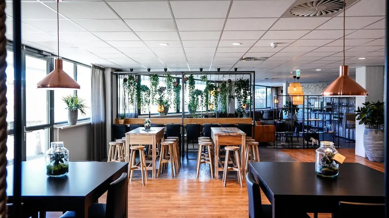 Amrath Apart-Hotel Schiphol Badhoevedorp 3*,
